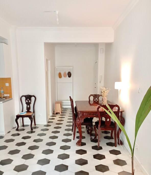 Stylish City Flat Near Promenade Tessalónica Exterior foto